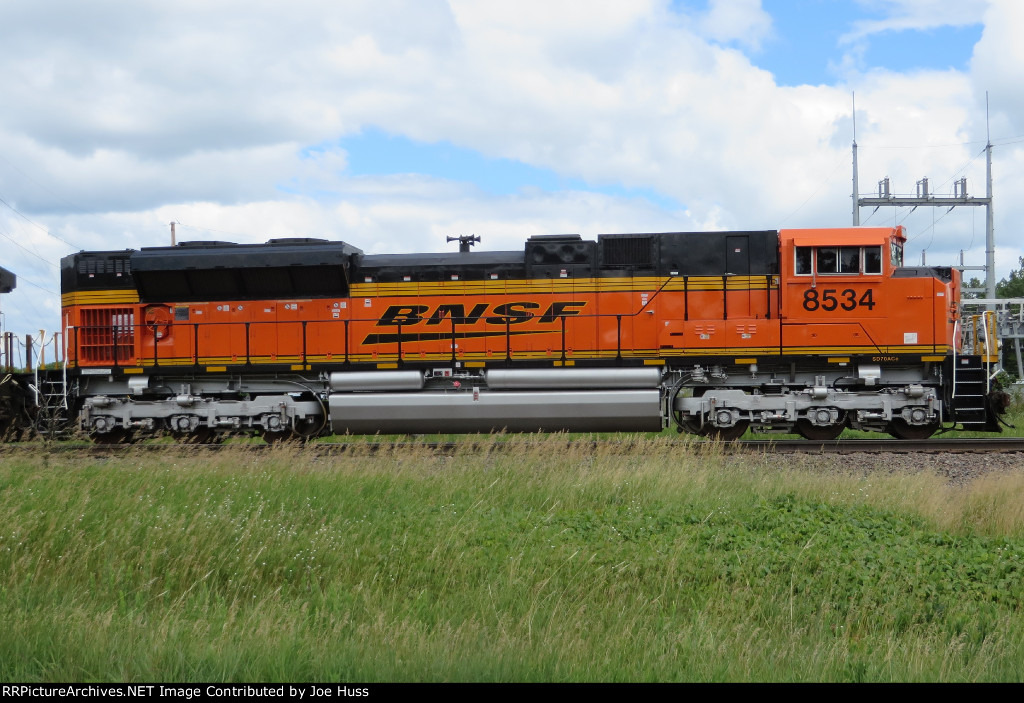 BNSF 8534